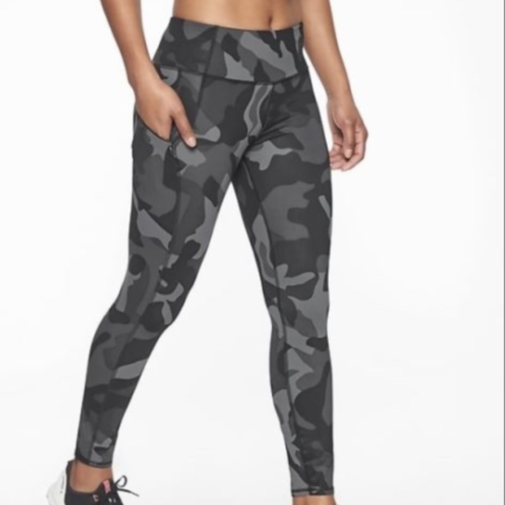 Athleta Camo Contender Leggings - Size M Tall